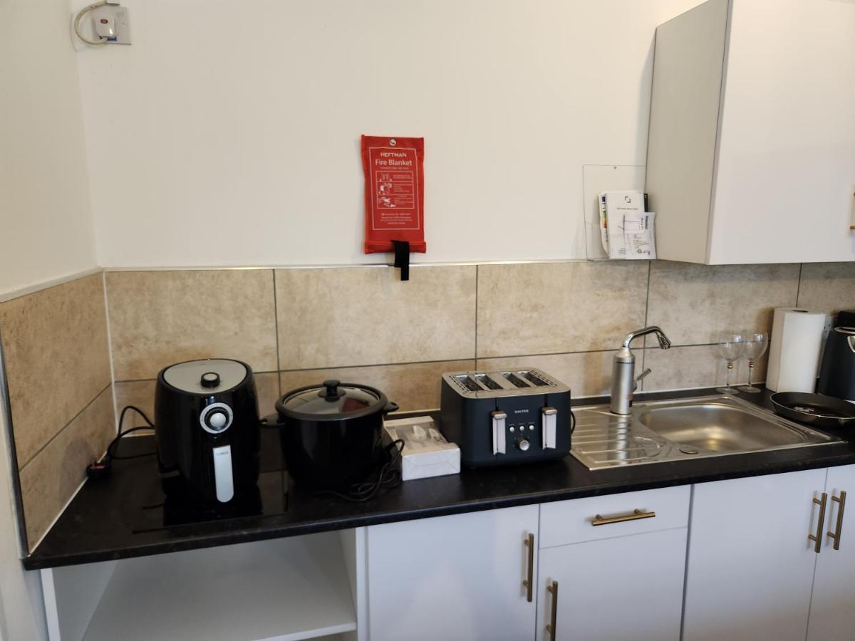 Immaculate 1-Bedroom In Greenhithe Zewnętrze zdjęcie