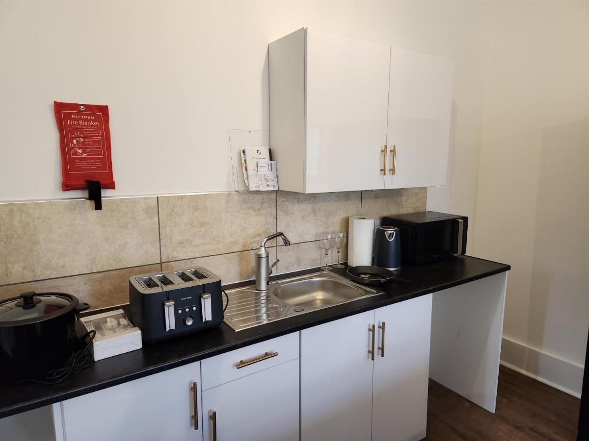Immaculate 1-Bedroom In Greenhithe Zewnętrze zdjęcie